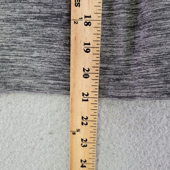 Roxy T Shirt Womens M Gray Pullover V Neck Workout Long Sleeve - Picture 7 of 7